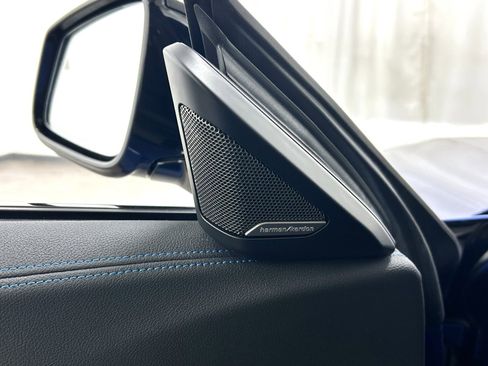 Used 2023 BMW Z4 M40i w/ Premium Package image 27