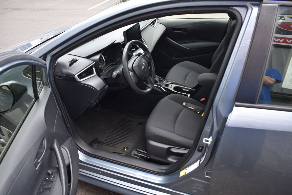 Certified 2022 Toyota Corolla LE FWD image 18