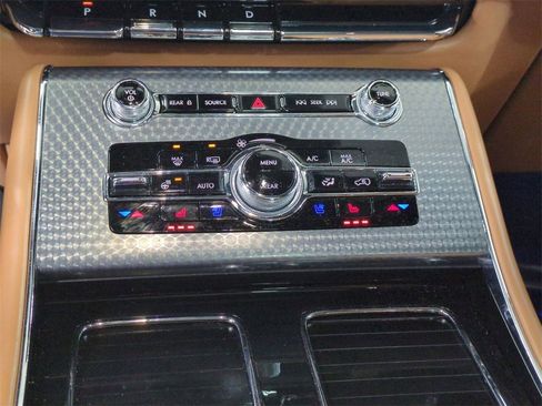 Certified 2023 Lincoln Aviator Black Label w/ Dynamic Handling Package image 23