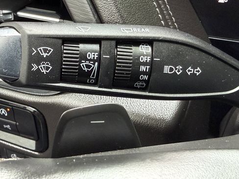 Used 2025 GMC Yukon Denali AWD/4WD image 25
