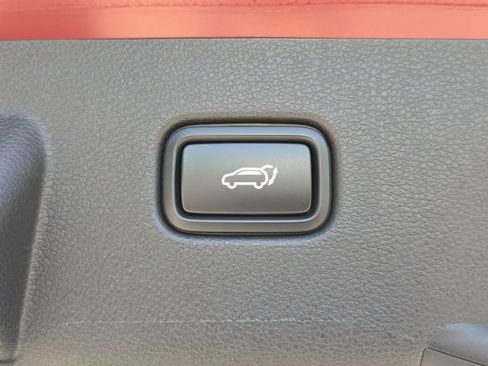 Certified 2025 Kia Sportage X-Line w/ Premium Package AWD/4WD image 7