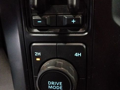 Used 2024 Ford F250 Lariat w/ Lariat Ultimate Package image 18