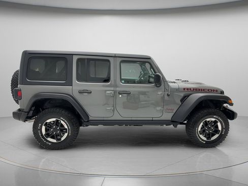Used 2022 Jeep Wrangler Unlimited Rubicon w/ Cold Weather Group AWD/4WD image 4