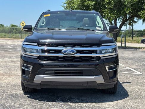 Used 2024 Ford Expedition Max Limited AWD/4WD image 3