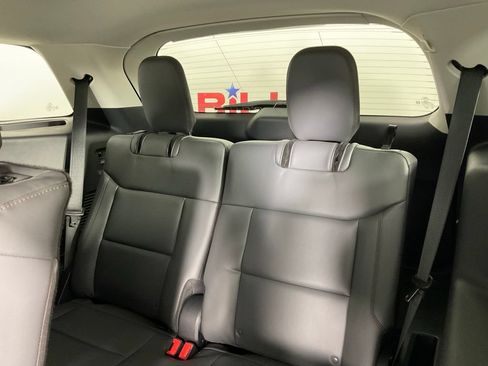 New 2026 Ford Explorer Active w/ Active Comfort Package RWD image 17