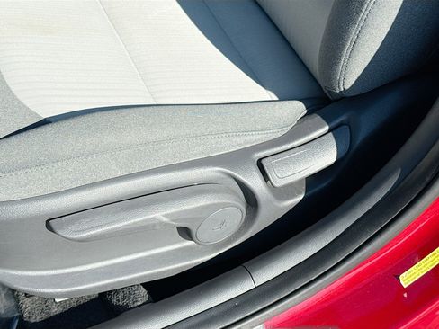 Used 2020 Hyundai Ioniq Blue image 23