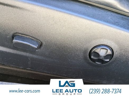 Used 2015 Dodge Challenger SXT Plus w/ Driver Convenience Group image 11