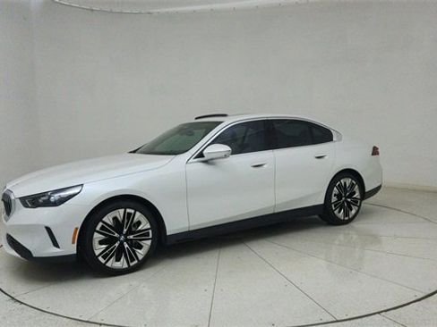 Used 2026 BMW 540i xDrive image 66