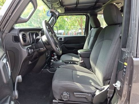 Used 2020 Jeep Wrangler Sport AWD/4WD image 12