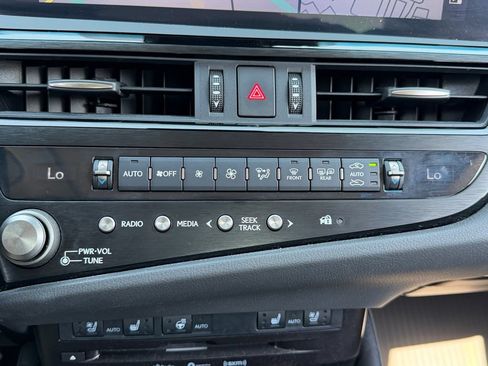 Used 2022 Lexus ES 350 w/ Premium Package FWD image 22