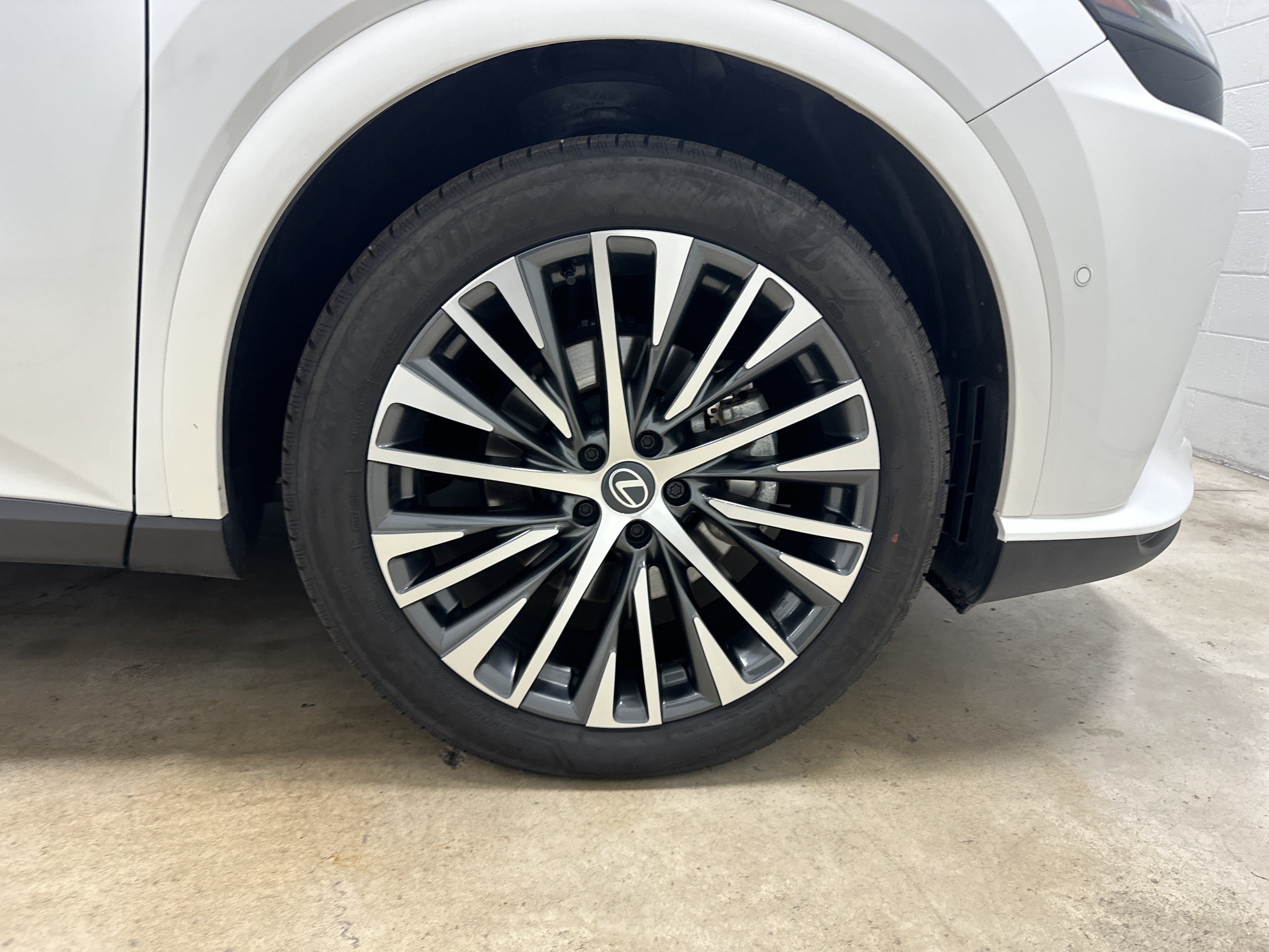 Used 2026 Lexus RX 350 w/ Convenience Package AWD/4WD image 13