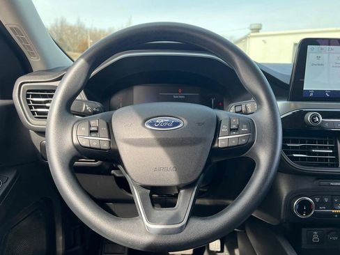 Used 2025 Ford Escape Active AWD/4WD image 10
