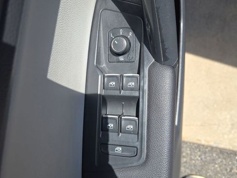 Used 2019 Volkswagen Tiguan SEL AWD/4WD image 13