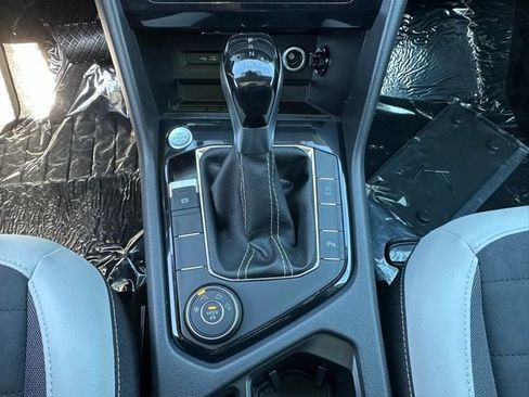 New 2026 Volkswagen Taos SE AWD/4WD image 36