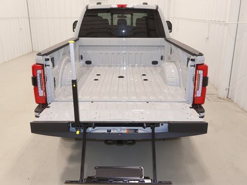 New 2026 Ford F350 Platinum w/ Platinum Plus Package image 34