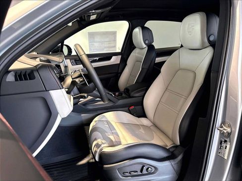 New 2026 Porsche Cayenne AWD/4WD image 5