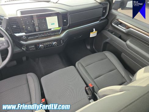 Used 2026 GMC Sierra 2500 SLE w/ SLE Value Package; AWD/4WD image 16
