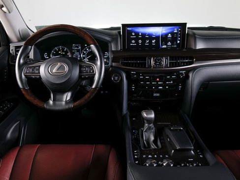 Used 2018 Lexus LX 570 4WD image 14