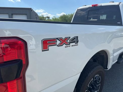 Used 2025 Ford F250 Platinum AWD/4WD image 7