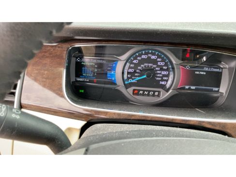 Used 2018 Ford Taurus Limited image 6