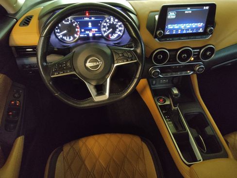 Used 2024 Nissan Sentra SV w/ SV Premium Package FWD image 22