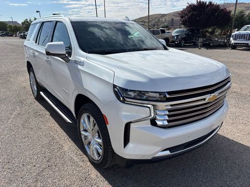 Used 2023 Chevrolet Tahoe High Country AWD/4WD image 3