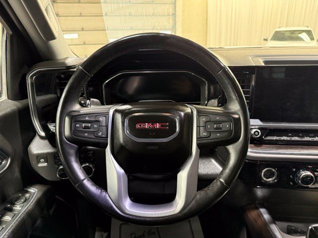 Used 2023 GMC Sierra 1500 SLT w/ SLT Convenience Package AWD/4WD image 13