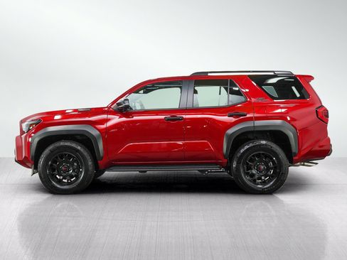 Used 2025 Toyota 4Runner TRD Off-Road Premium AWD/4WD image 2