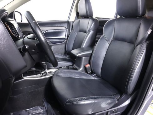Used 2020 Mitsubishi Outlander SEL AWD/4WD image 28