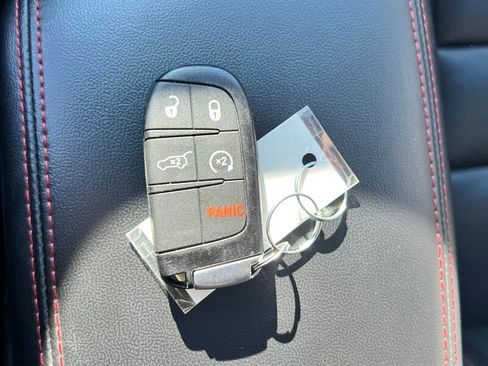 Used 2025 Dodge Durango GT image 43