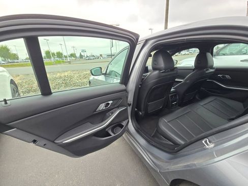 Used 2023 BMW 330e xDrive image 12