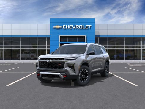New 2026 Chevrolet Traverse Z71 w/ Enhanced Driving Package AWD/4WD image 8
