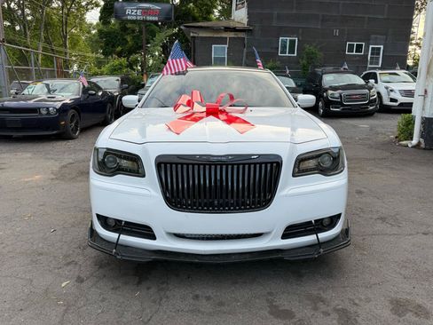 Used 2012 Chrysler 300 S RWD image 19