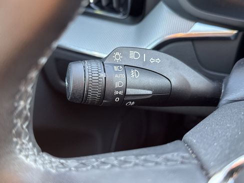 Used 2024 Volvo XC60 T8 Ultimate w/ Protection Package Premier image 21