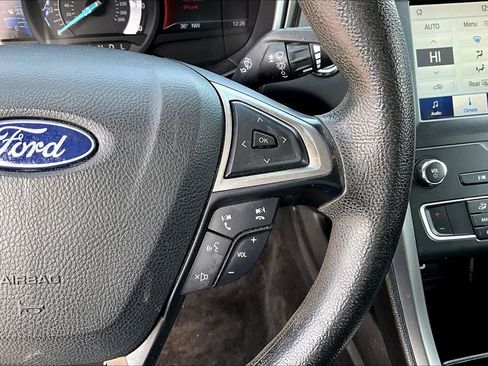 Used 2020 Ford Fusion SE image 25