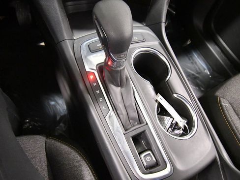 Used 2024 Chevrolet Equinox LT image 27