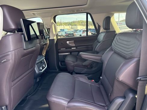 New 2026 Ford Expedition Max Platinum w/ Platinum Ultimate Package AWD/4WD image 23