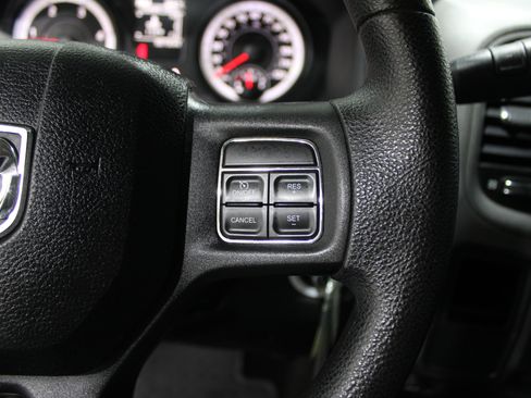 Used 2015 RAM 3500 Tradesman w/ Chrome Appearance Group image 11