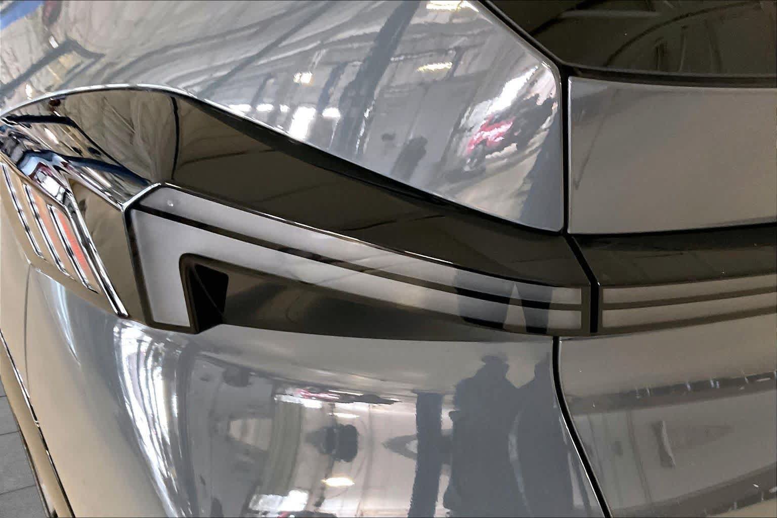 Used 2025 BMW XM Label Red AWD/4WD image 25