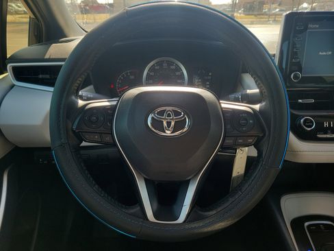 Used 2020 Toyota Corolla SE image 21