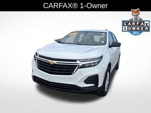 Used 2024 Chevrolet Equinox LS image 2