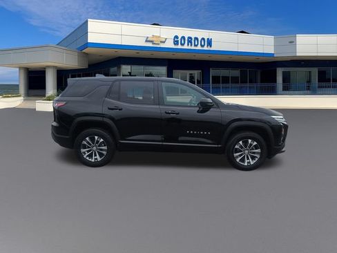 Used 2026 Chevrolet Equinox LT w/ Convenience Package II FWD image 7