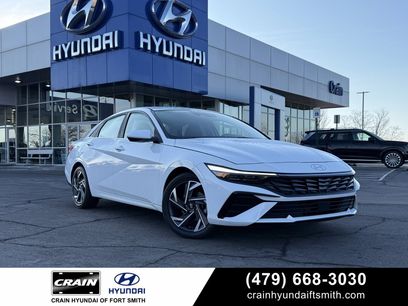 Used 2024 Hyundai Elantra SEL w/ Convenience Package