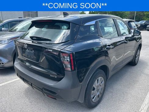 Used 2025 Nissan Kicks S AWD/4WD image 3
