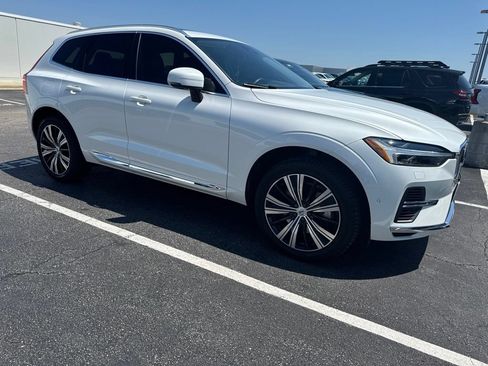 Used 2022 Volvo XC60 T8 Inscription w/ Advanced Package AWD/4WD image 7