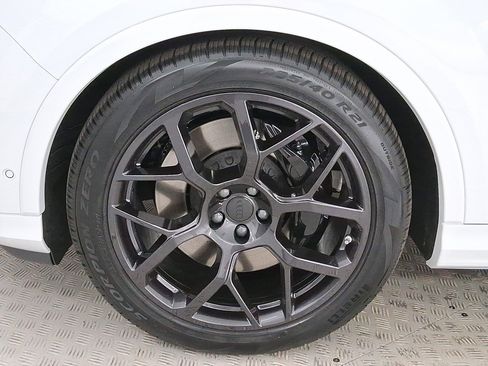 New 2026 Audi SQ7 Premium Plus image 9