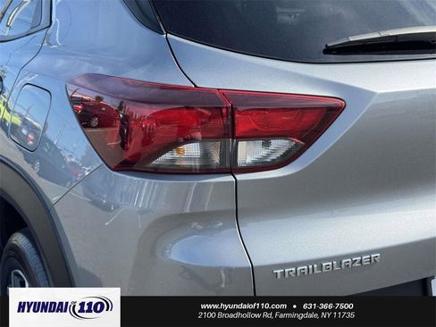 Used 2023 Chevrolet TrailBlazer LT image 12