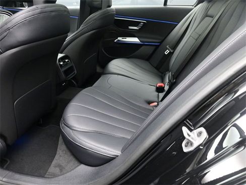 New 2026 Mercedes-Benz E 450 4MATIC Sedan image 21