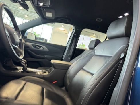Certified 2023 Chevrolet Traverse LT AWD/4WD image 9