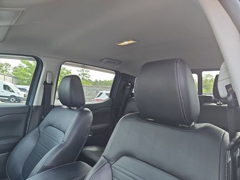 Used 2025 Ford Ranger Lariat w/ FX4 Off-Road Package image 12